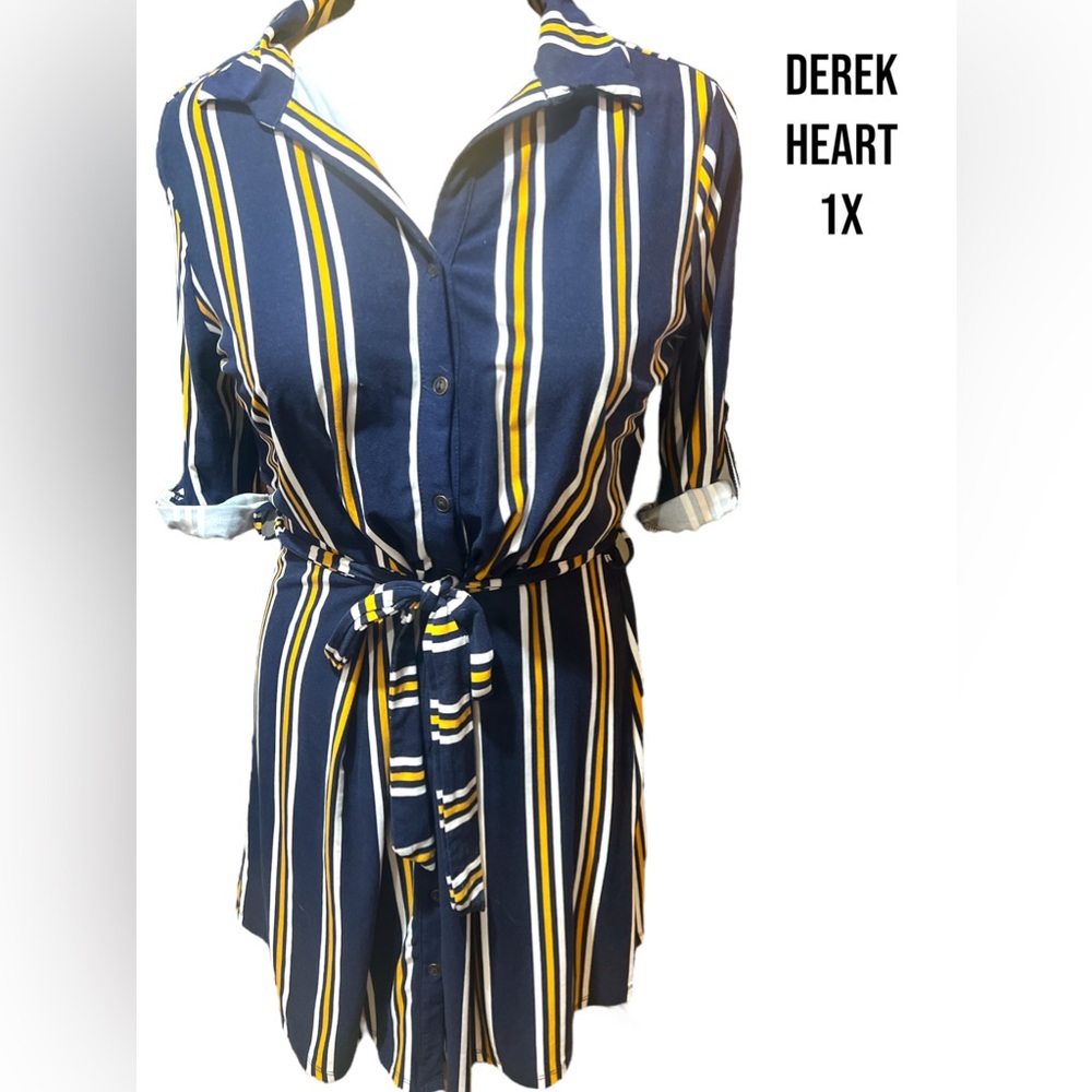 Derek heart dress. 1XL Button up with tie. Navy blue yellow and white stripes.